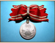 Медаль Красного Креста (женская). Япония